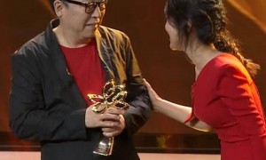 原来她是倪大红妻子，难怪65岁能出演《生万物》，娶个贤妻旺三代